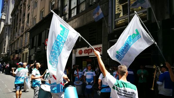 Bancarios argentinos protestan por la reforma jubilatoria en Buenos Aires. - Sputnik Mundo