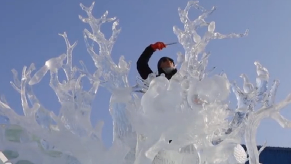 El 7 concurso internacional de esculturas de hielo finalizó en la ciudad china de Harbin. - Sputnik Mundo