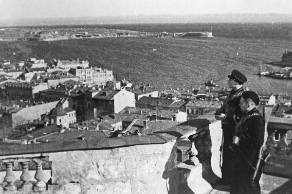 Sebastopol tras la retirada de las tropas alemanas - Sputnik Mundo