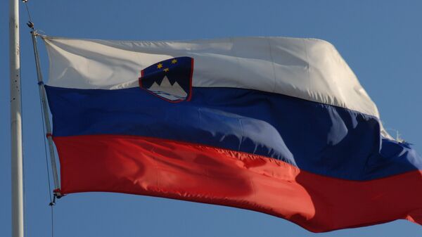 La bandera de Eslovenia - Sputnik Mundo