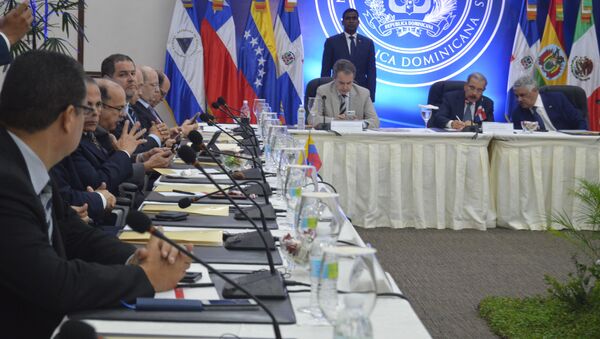 La reunión entre el Gobierno y la oposición venezolana en República Dominicana (archivo) - Sputnik Mundo