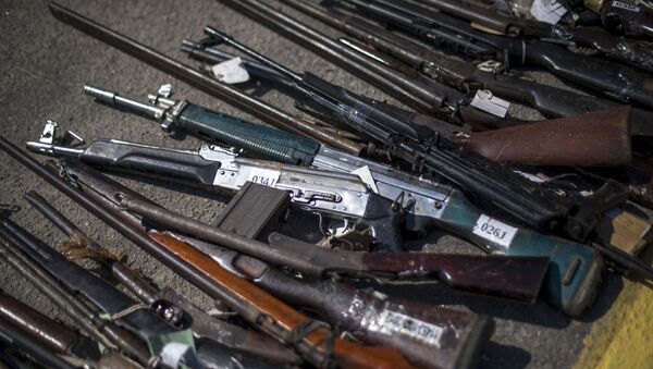 Armas incautadas por las autoridades brasileñas - Sputnik Mundo