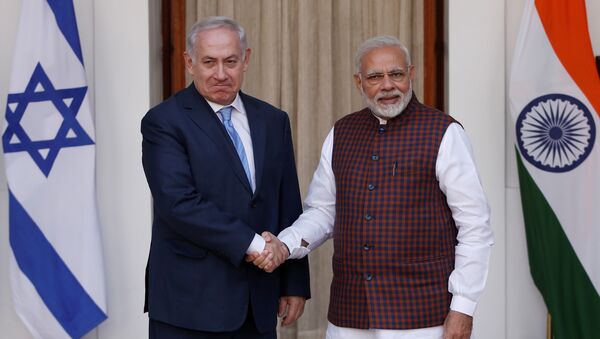 El primer ministro israelí, Benjamín Netanyahu, y su homólogo indio, Narendra Modi - Sputnik Mundo