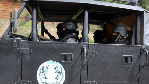 Fuerzas de seguridad venezolanas durante la operación para capturar a Óscar Pérez - Sputnik Mundo