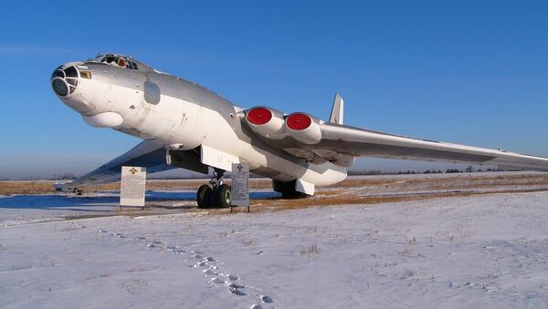 Bombardero M-4 Bison (archivo) - Sputnik Mundo