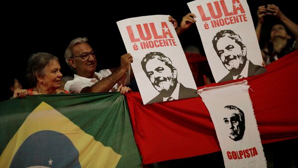 Partidadios del expresidente brasileño Luiz Inácio Lula da Silva - Sputnik Mundo
