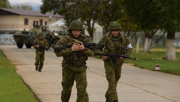 Los militares de la base rusa en Abjasia durante un entrenamiento antiterrorista - Sputnik Mundo