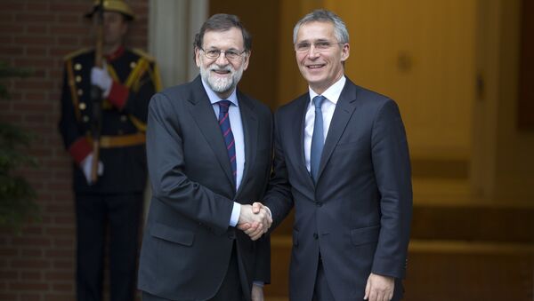 El presidente del Gobierno español, Mariano Rajoy, y el secretario general de la OTAN, Jens Stoltenberg - Sputnik Mundo
