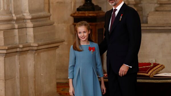 El Rey de España, Felipe VI, con su hija Leonor de Borbón - Sputnik Mundo