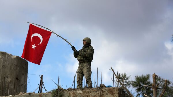 Un soldado turco en Siria - Sputnik Mundo