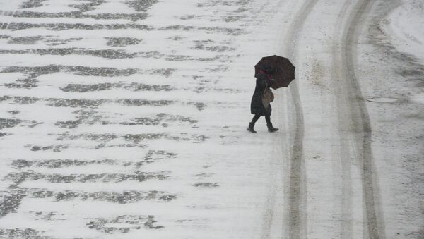 Fuerte nevada en Moscú, la capital de Rusia - Sputnik Mundo