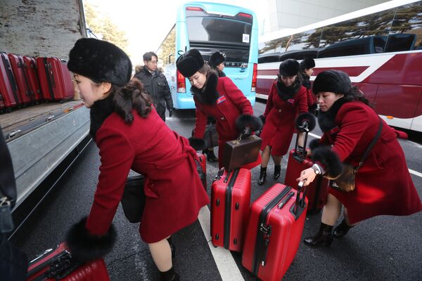 El desembarco de auténticas bellezas norcoreanas en los JJOO de invierno de Pyeongchang - Sputnik Mundo