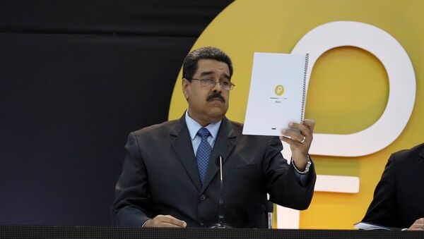 Nicolás Maduro, presidente de Venezuela, durante el lanzamiento de la criptomoneda petro (archivo) - Sputnik Mundo