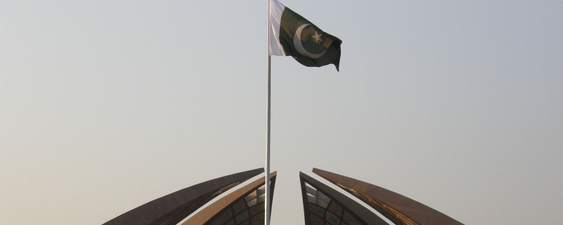 Bandera de Pakistán en Islamabad - Sputnik Mundo, 1920, 29.03.2021