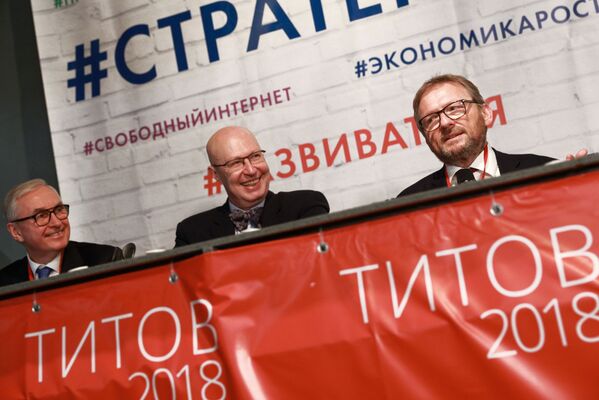El candidato a la Presidencia de Rusia por el Partido del Crecimiento, Borís Titov, durante un encuentro con sus partidarios - Sputnik Mundo