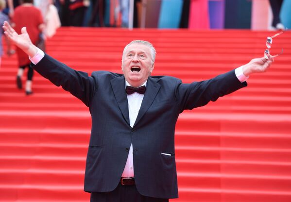 El líder del Partido Liberal Demócrata de Rusia, Vladímir Zhirinovski, durante la clausura del 39 Festival Internacional de Cine de Moscú - Sputnik Mundo