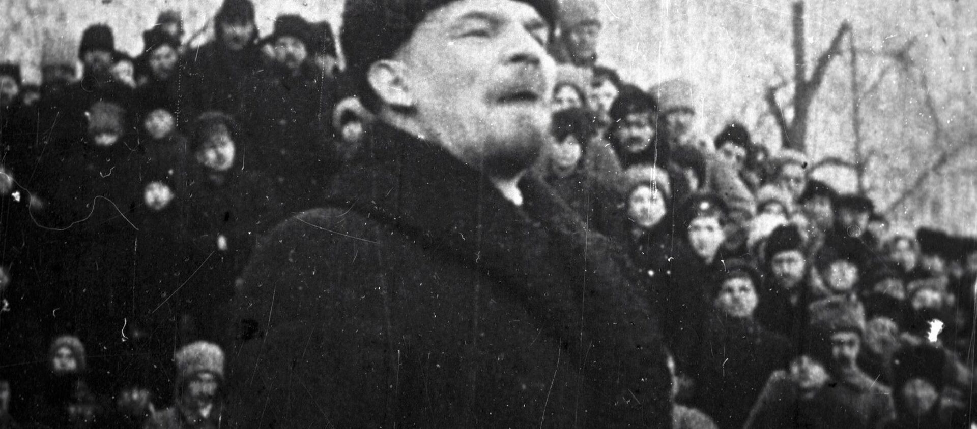 Vladímir Lenin, principal dirigente de la Revolución de Octubre de 1917 y líder de la URSS - Sputnik Mundo, 1920, 28.12.2018