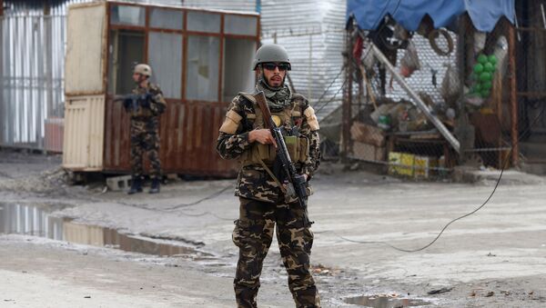 Miembro de las fuerzas de seguridad de Afganistán - Sputnik Mundo