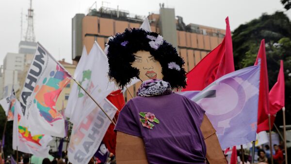 Manifestación de las mujeres en Brasil - Sputnik Mundo