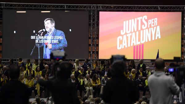 Jordi Sánchez, el expresidente de la Asamblea Nacional Catalana (ANC) en la pantalla (archivo) - Sputnik Mundo