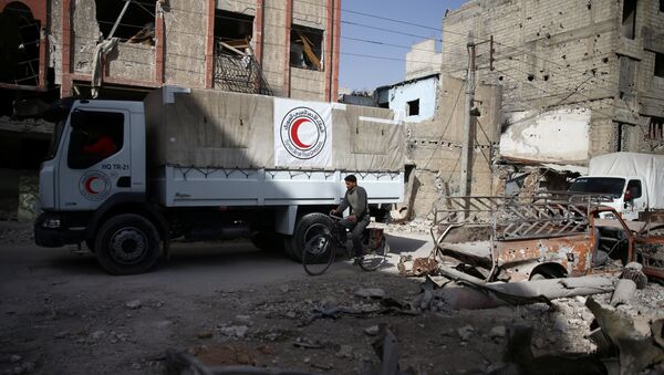 Convoy humanitario en Guta Oriental, Siria - Sputnik Mundo