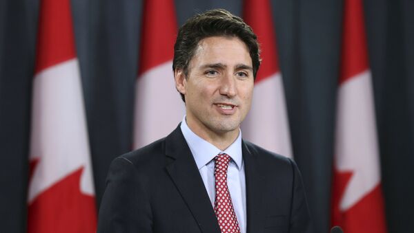 Canada's Liberal leader and Prime Minister-designate Justin Trudeau speaks during a news conference in Ottawa, Ontario, October 20, 2015 - Sputnik Mundo