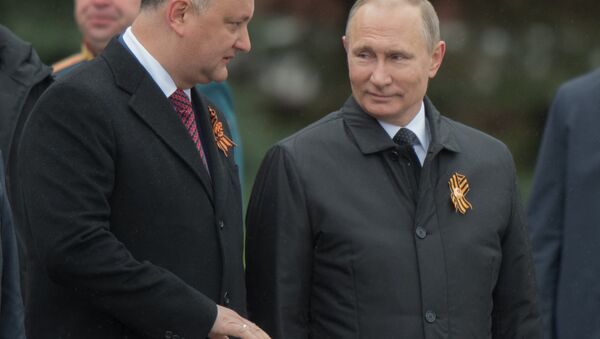 Igor Dodon, presidente de Moldavia, y Vladímir Putin, presidente de Rusia (archivo) - Sputnik Mundo