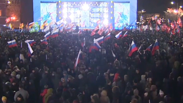 'El hombre que levanta el país': los partidarios de Putin festejan su triunfo - Sputnik Mundo