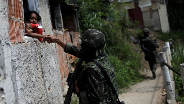 Intervención militar en la ciudad de Río de Janeiro - Sputnik Mundo