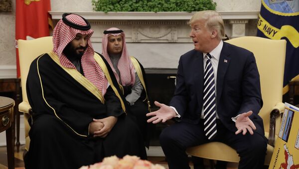 Mohamed bin Salman Saud, príncipe heredero de Arabia Saudí, y Donald Trump, presidente de EEUU (Archivo0 - Sputnik Mundo