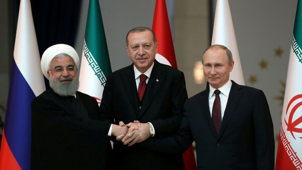 Presidentes de Irán, Hasán Rohaní, presidente de Turquía, Recep Tayyip Erdogan y presidente de Rusia, Vladímir Putin - Sputnik Mundo