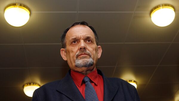 Gerd Honsik, negador austriaco de Holocausto - Sputnik Mundo