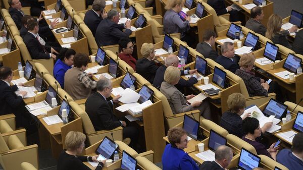 Una sesión plenaria de la Duma estatal (Cámara Baja del Parlamento ruso) - Sputnik Mundo