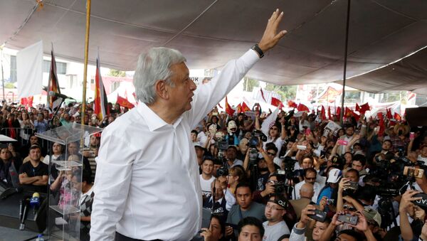 Andrés Manuel López Obrador, aspirante a la presidencia de México - Sputnik Mundo