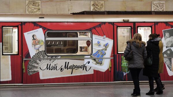 Un tren del metro de Moscú (imagen referencial) - Sputnik Mundo