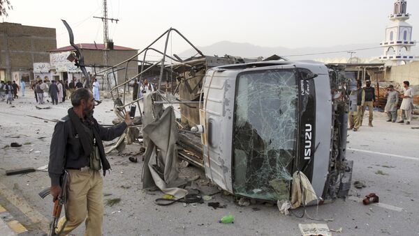 El lugar de la explosión en Quetta, Pakistán - Sputnik Mundo