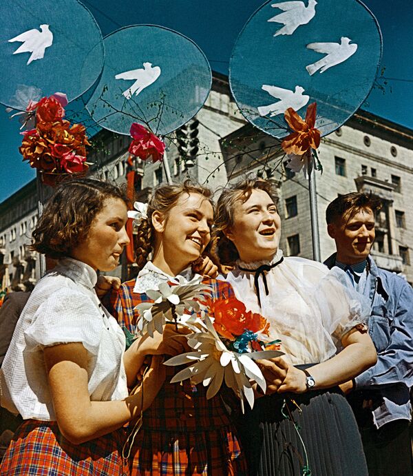 Paz, trabajo y mayo: así celebraban los soviéticos el Día Internacional de los Trabajadores - Sputnik Mundo