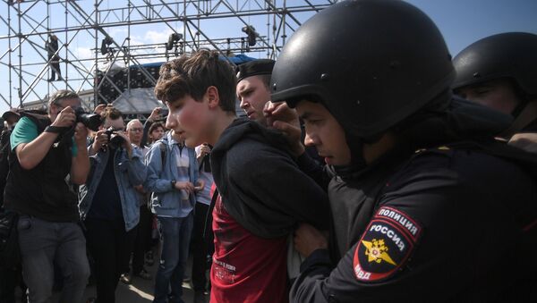 Manifestación de protesta en el centro de Moscú - Sputnik Mundo