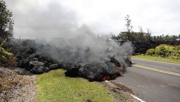 La lava del volcán Kilauea en Hawái, 5 de marzo de 2018 - Sputnik Mundo