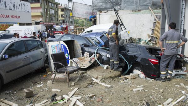 Consecuencias de la inundación en Ankara - Sputnik Mundo