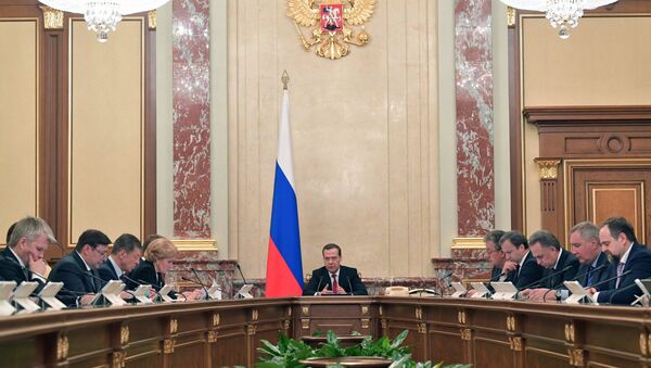 El Gobierno de Rusia y el primer ministro ruso, Dmitri Medvédev - Sputnik Mundo