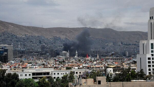 Humo en Damasco, Siria (archivo) - Sputnik Mundo