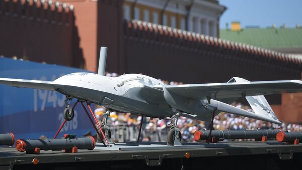 El dron ruso Korsar presentado en el Desfile de la Victoria en Moscú (archivo) - Sputnik Mundo