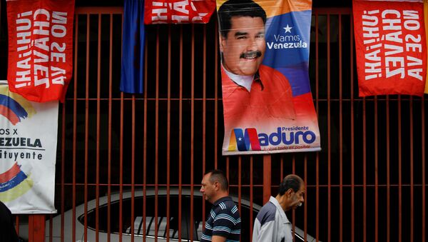 Carteles electorales en Caracas, Venezuela - Sputnik Mundo