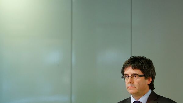 Carles Puigdemont, el expresidente de la Generalitat - Sputnik Mundo