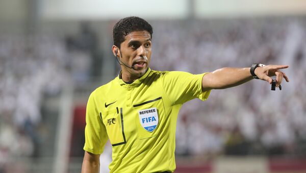 Fahad Mirdasi, el árbitro de fútbol de Arabia Saudí - Sputnik Mundo