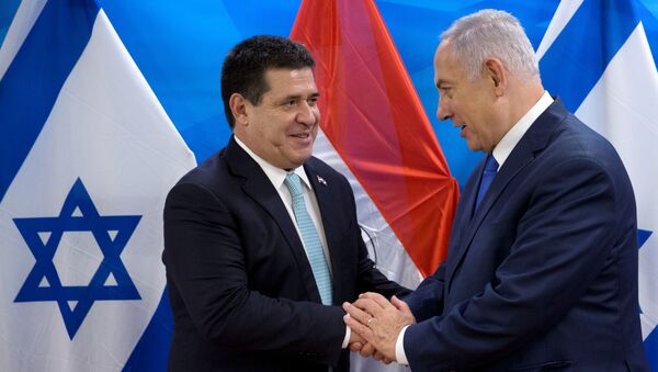 El presidente de Paraguay, Horacio Cartes y el primer ministro israelí, Benjamín Netanyahu - Sputnik Mundo