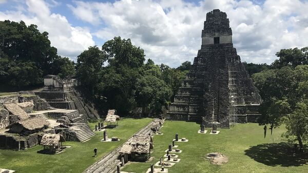 La antigua ciudad maya de Tikal, en Guatemala - Sputnik Mundo