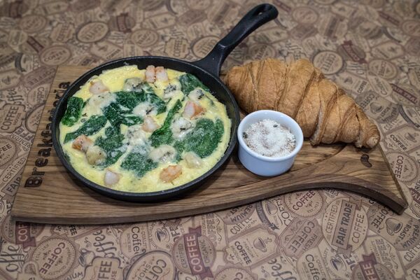 Desayuno continental París en el restaurante Breakfastería - Sputnik Mundo