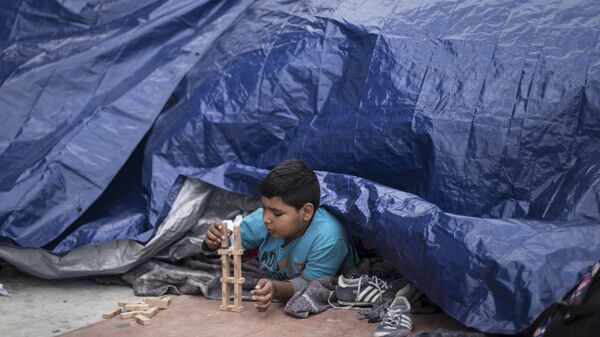 Niños migrantes en México - Sputnik Mundo